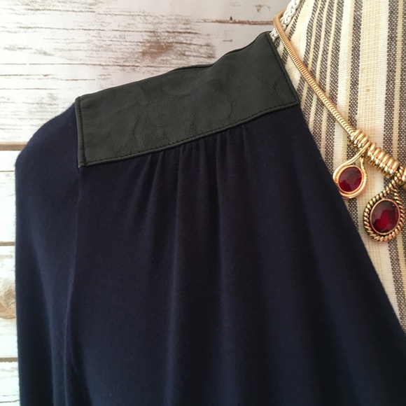 CAbi Navy Blue Faux Leather Panels Tunic Size M - Picture 6 of 10